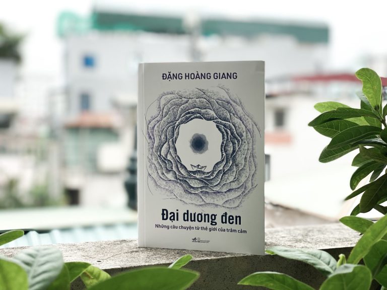 Đại dương đen là cuốn sách viết về người trầm cảm của Tiến sĩ Đặng Hoàng Giang