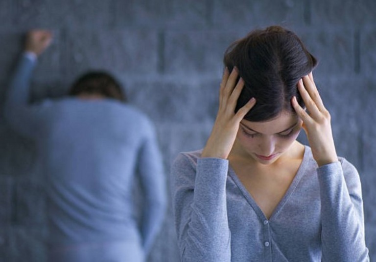 Khủng hoảng danh tính