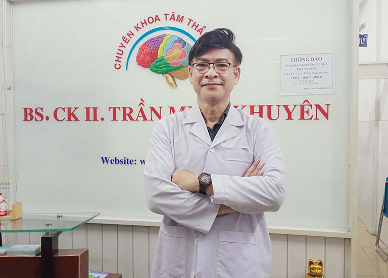 Bác sĩ CKII Trần Minh Khuyên tư vấn trầm cảm ở tphcm