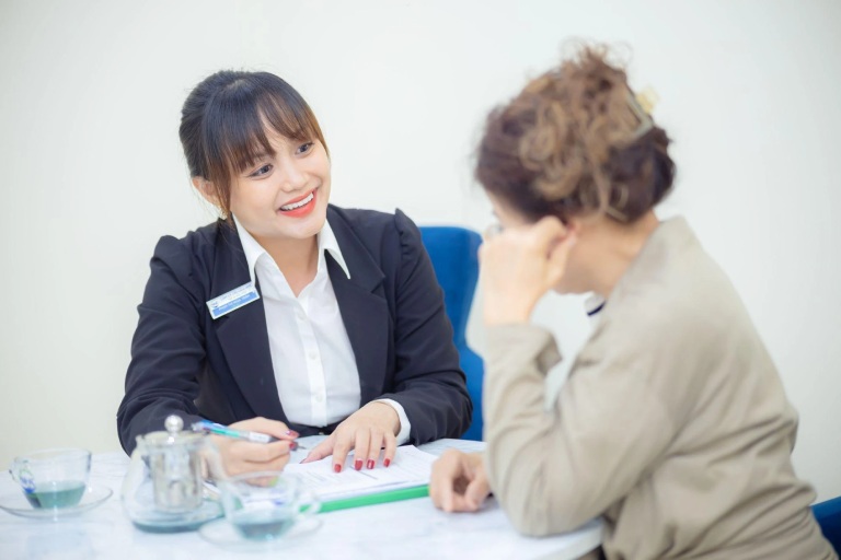Hỗ trợ tâm lý cho khách hàng khi có cảm giác trống rỗng kéo dài