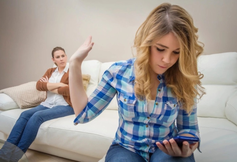 Sự bất đồng quan điểm giữa cha mẹ và con cái